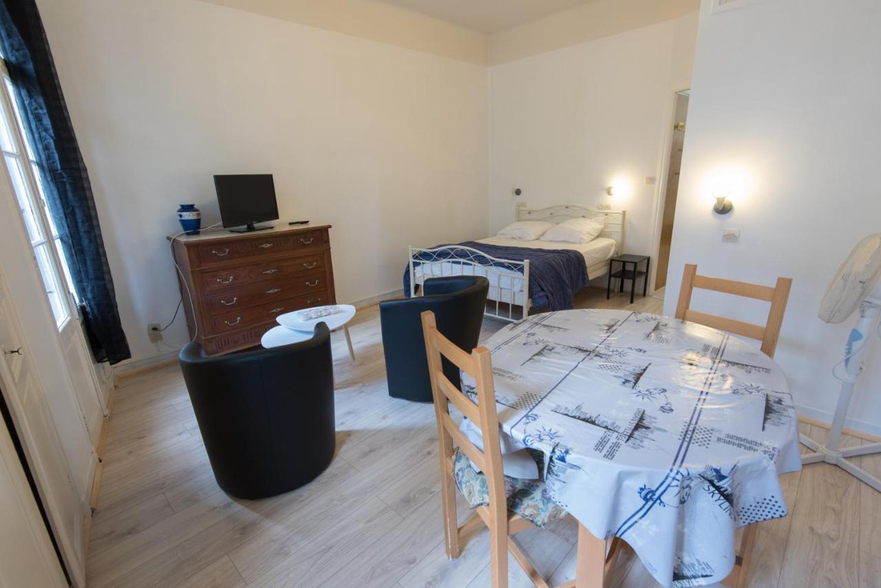 Appartement T1 Rue Castellane à Amélie-les-Bains-Palalda Extérieur photo